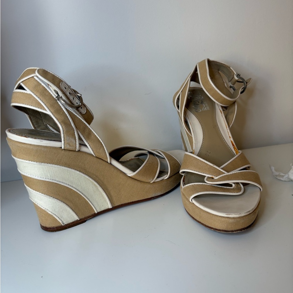 Salvatore ferragamo wedges size 8
